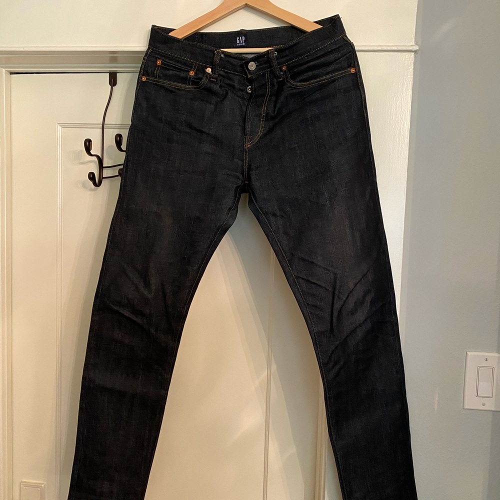 GAP RAW EDGE DENIM JEANS